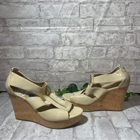 MICHAEL‎ Michael Kors Light Tan Zip Up Cork Heels Women’s 10M NWT - Picture 1 of 9